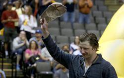 Wife of Walleye's Hirschfeld gives birth to boy