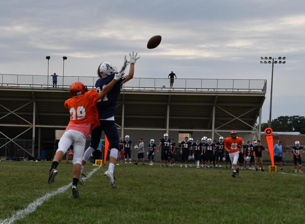 photos-central-bucks-east-football-parents-club