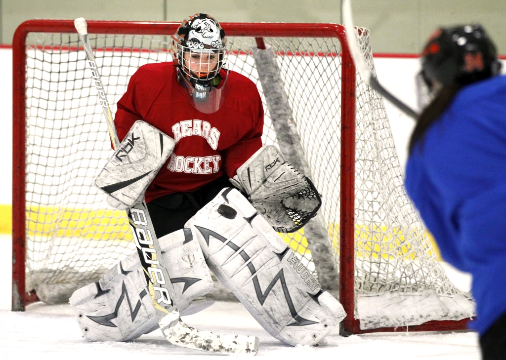 White Bear Lake: January 2011 | Photos | MN Girls’ Hockey Hub | High