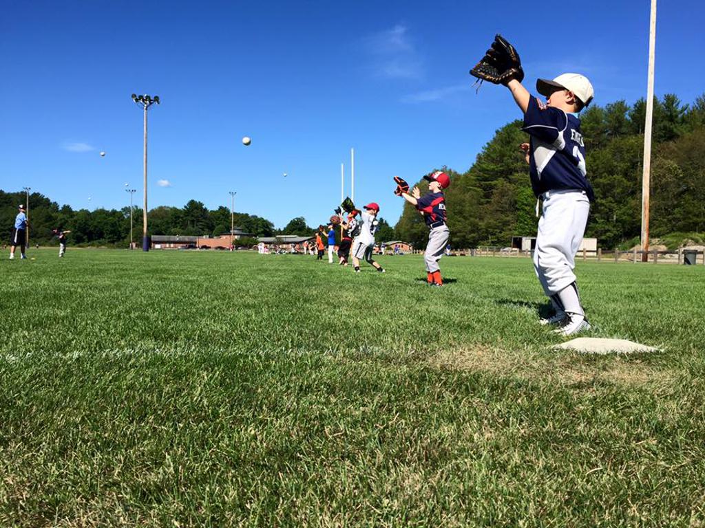 RBI Summer Baseball Clinic in MEDWAY