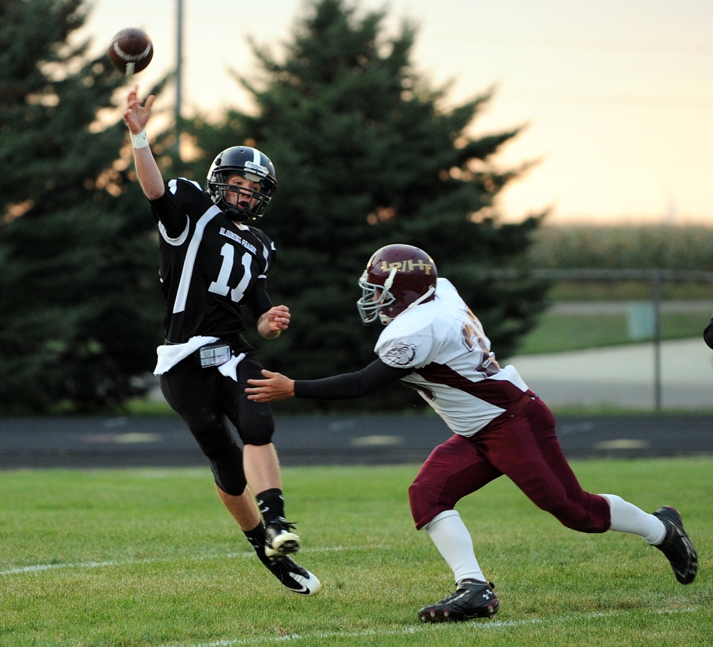 Lester Prairie/Holy Trinity at Blooming Prairie Photos MN Football Hub High School