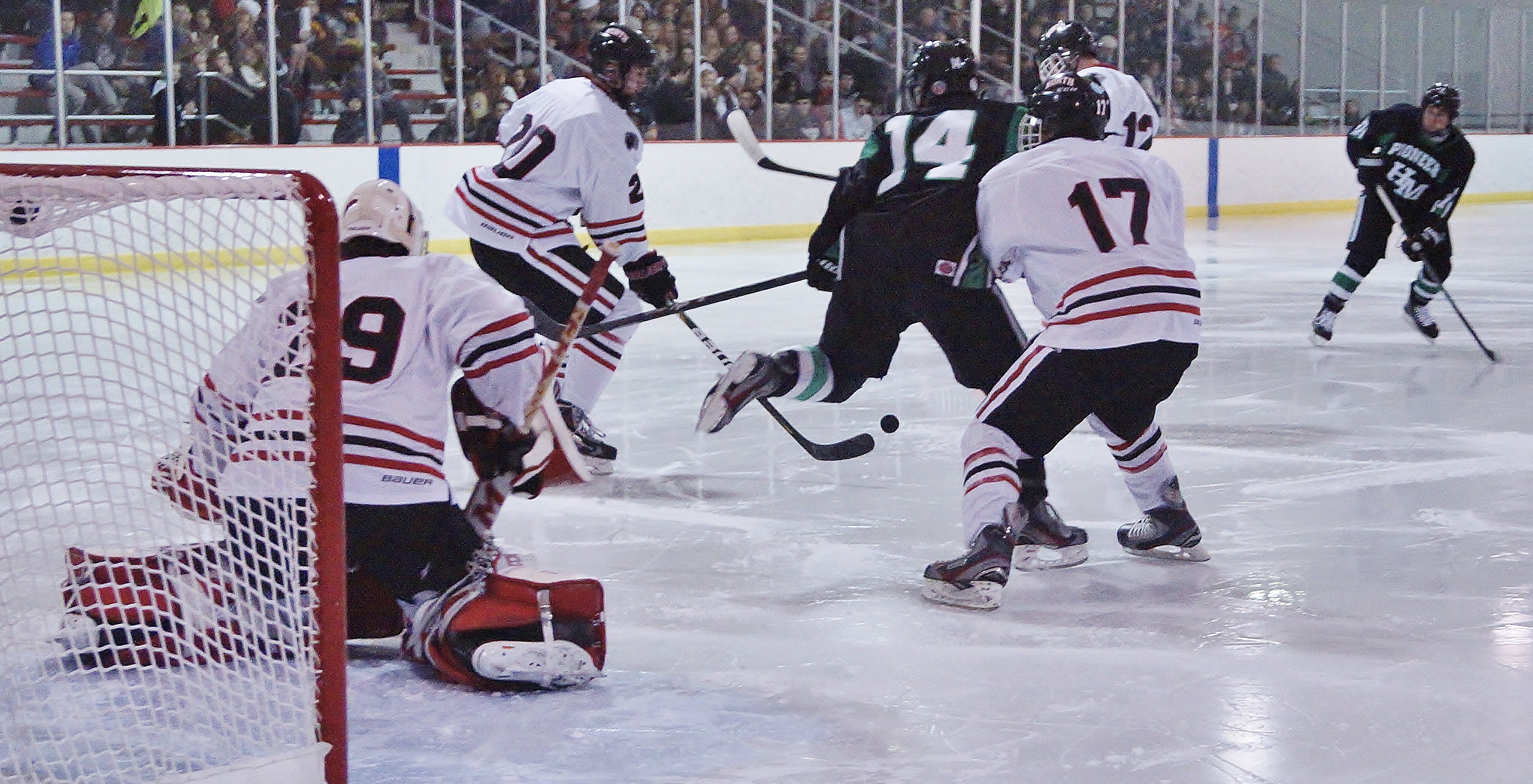 Lakeville North serves notice“No Mas”