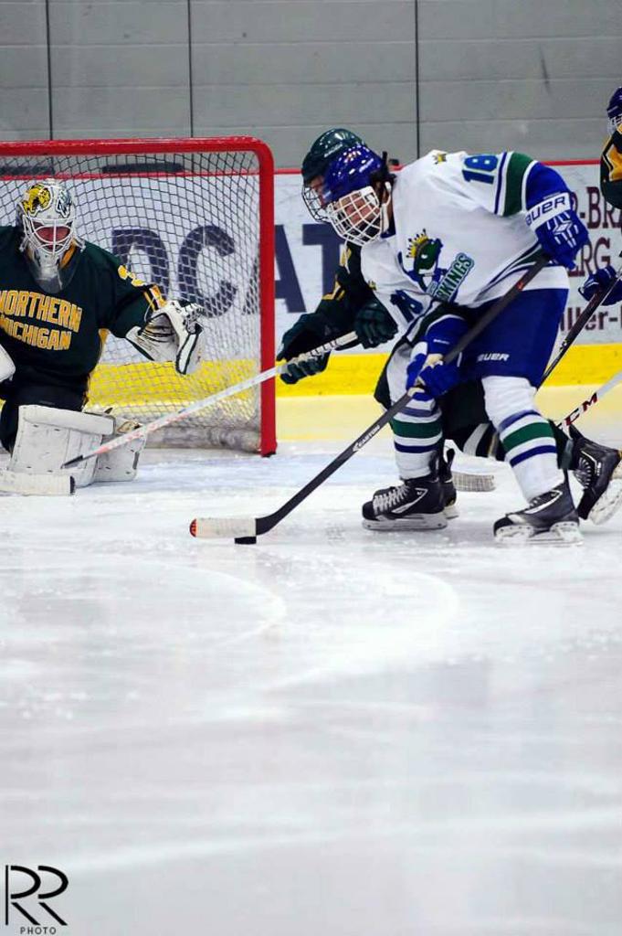  Photos Wisconsin Rapids Riverkings Hockey