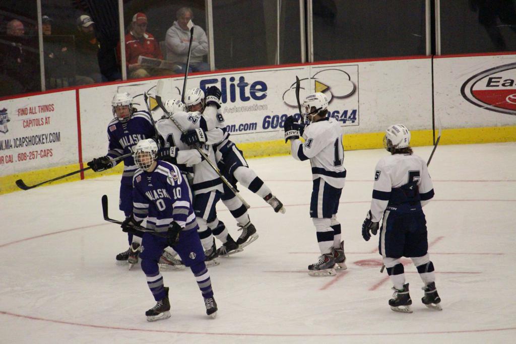 Hudson rides fast start to 41 win over Hilltoppers