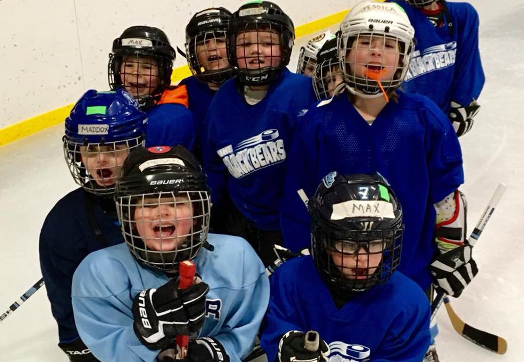  Photos Maine Jr Black Bears